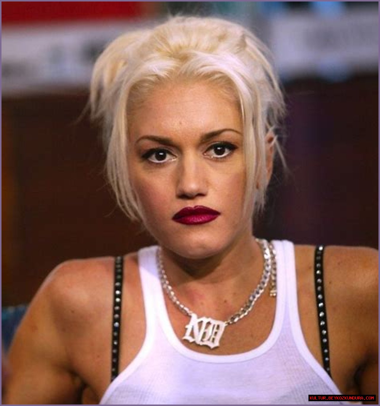 How Old Is Gwen Stefani? Find Out Now!